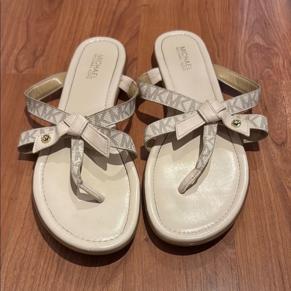 MICHAEL Michael Kors Cream Sandals with Metallic Straps - Picture 1 of 3